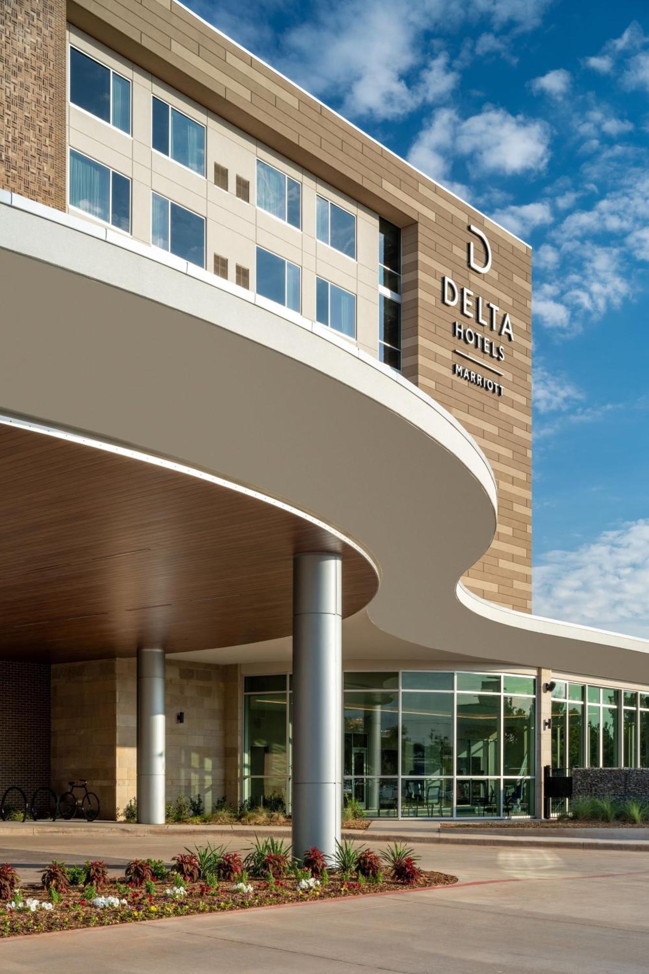 Delta Hotels By Marriott Wichita Falls Convention Center Εξωτερικό φωτογραφία
